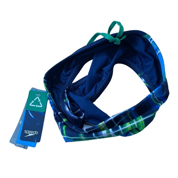 Speedo men’s swimming trunks Size 28 - Picture 7 of 9